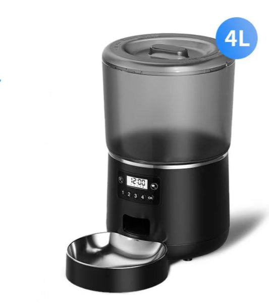 Automatic bowl for dogs and cats